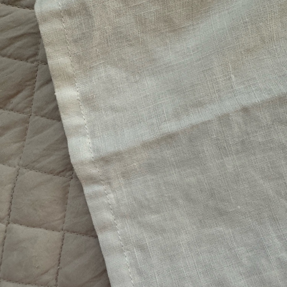 Tommy Bahama White Linen cargo crop pants - Picture 4 of 12